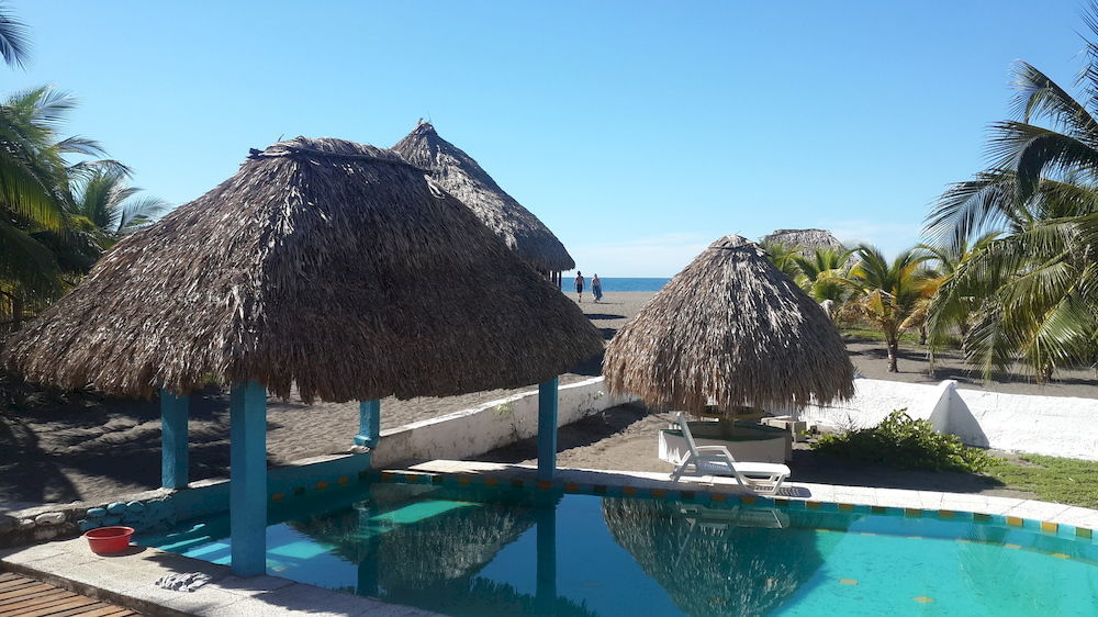 Eco-Hotel Playa Quilombo Las Lisas エクステリア 写真