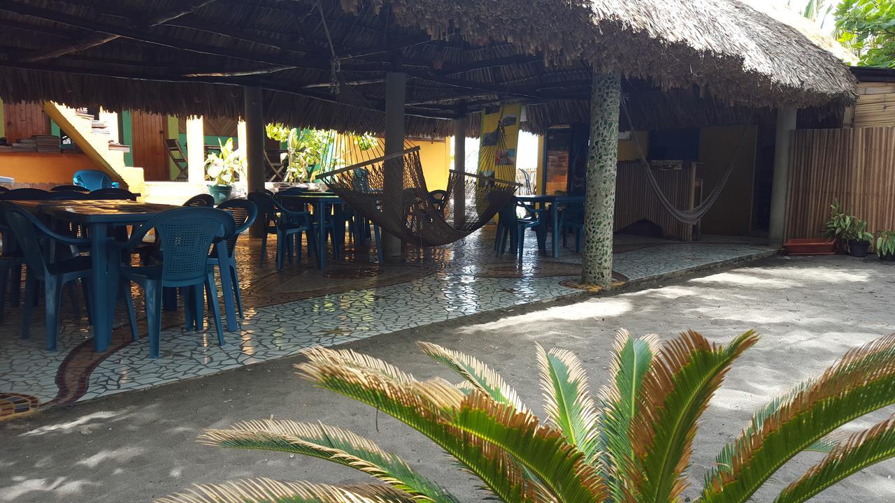 Eco-Hotel Playa Quilombo Las Lisas エクステリア 写真