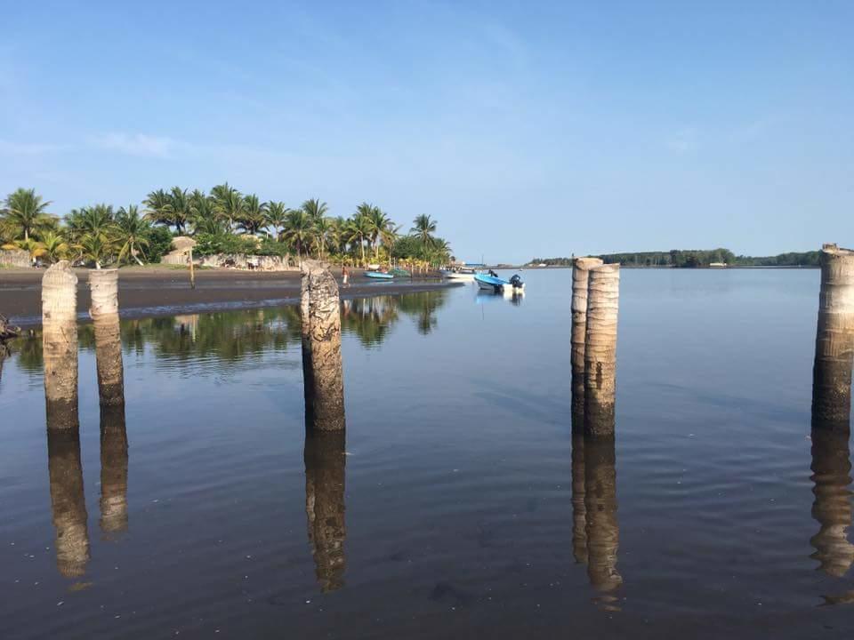 Eco-Hotel Playa Quilombo Las Lisas エクステリア 写真