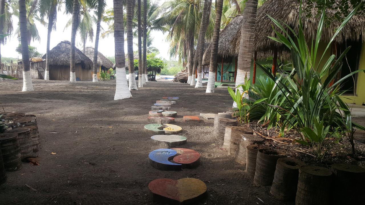 Eco-Hotel Playa Quilombo Las Lisas エクステリア 写真